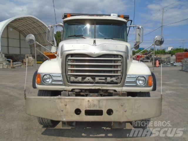 Mack CV 713 Bañeras basculantes usadas