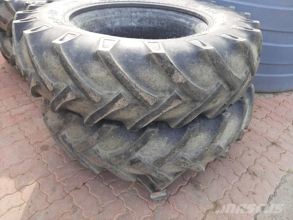 BKT 18.4-38 2 kpl Ruedas