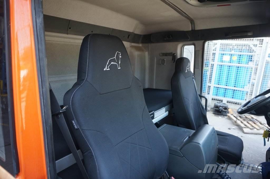 MAN F99L34 TGA Cabinas