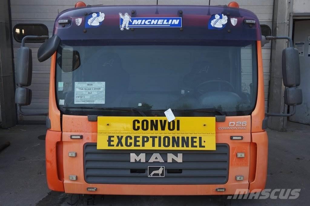 MAN F99L34 TGA Cabinas