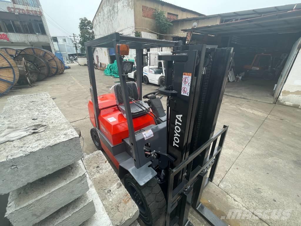 Toyota 3.5t Camiones diesel