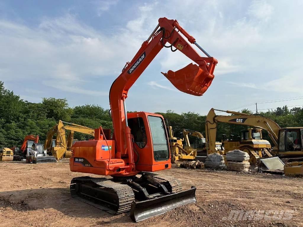 Doosan DH 80 Excavadoras sobre orugas
