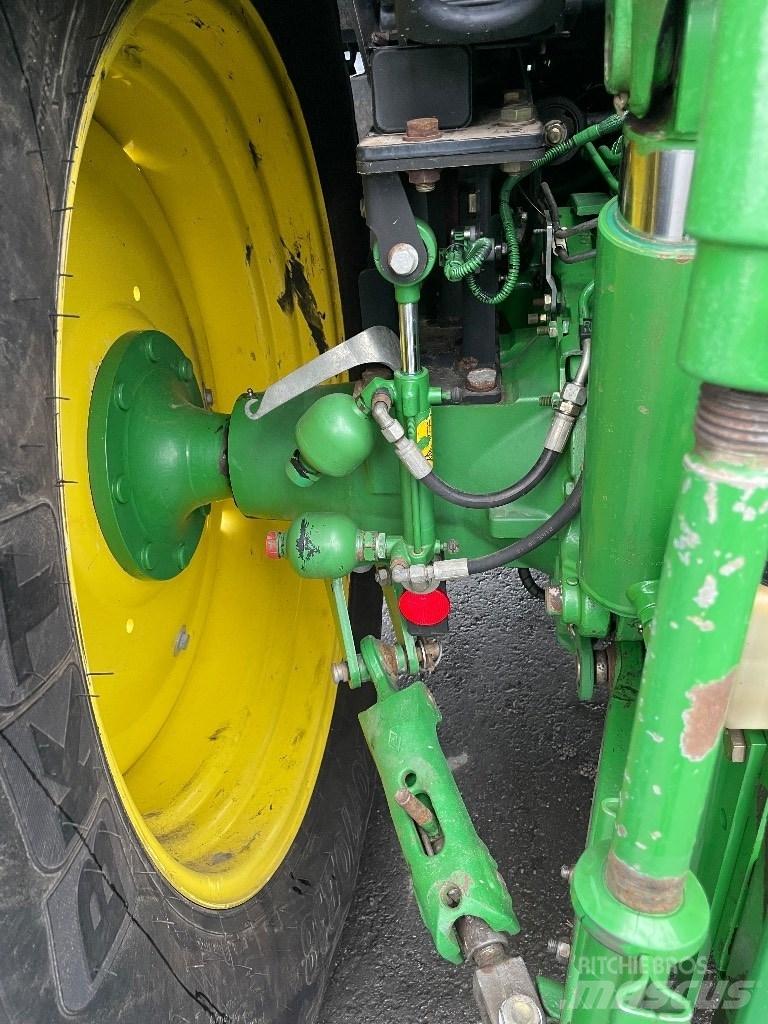 John Deere 6125R Tractores