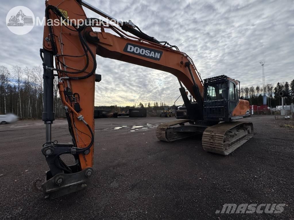Doosan DX 300 LC Excavadoras sobre orugas