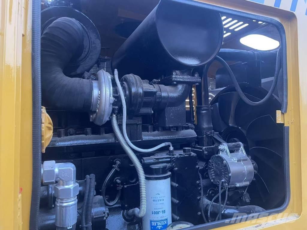 XCMG GR 215 Niveladoras