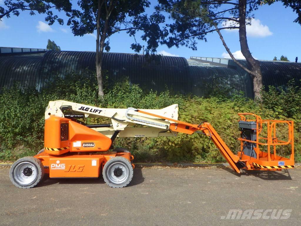 JLG E450AJ Plataformas con brazo de elevación manual