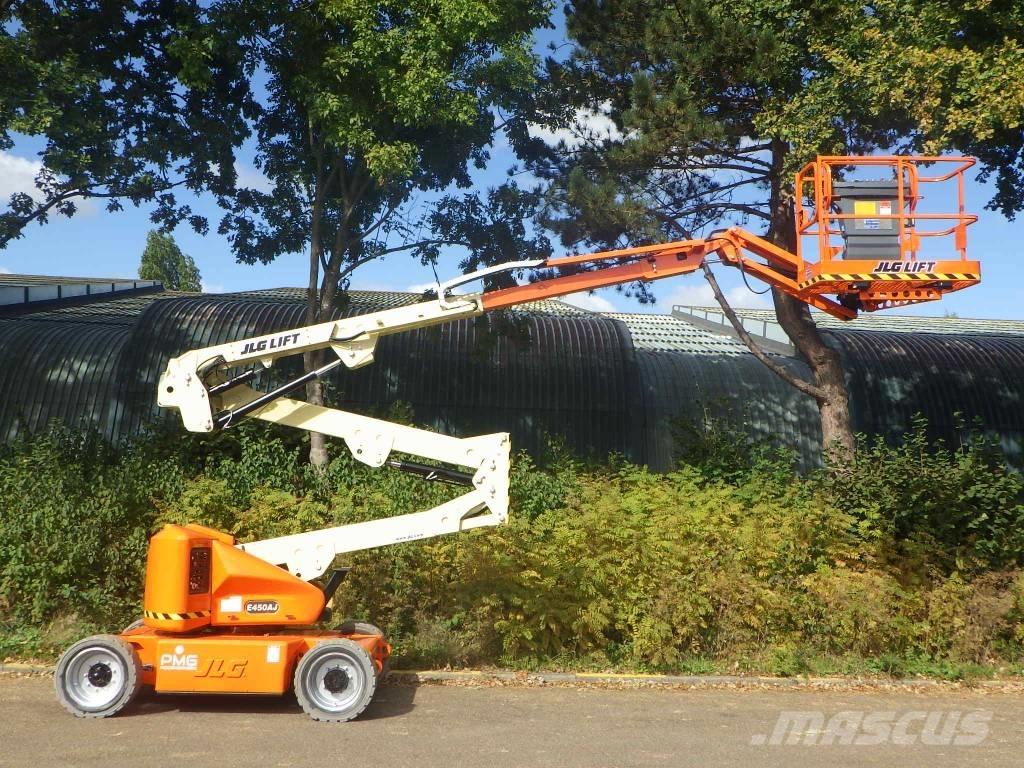 JLG E450AJ Plataformas con brazo de elevación manual