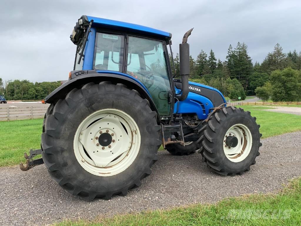 Valtra N141 Tractor Tractores forestales