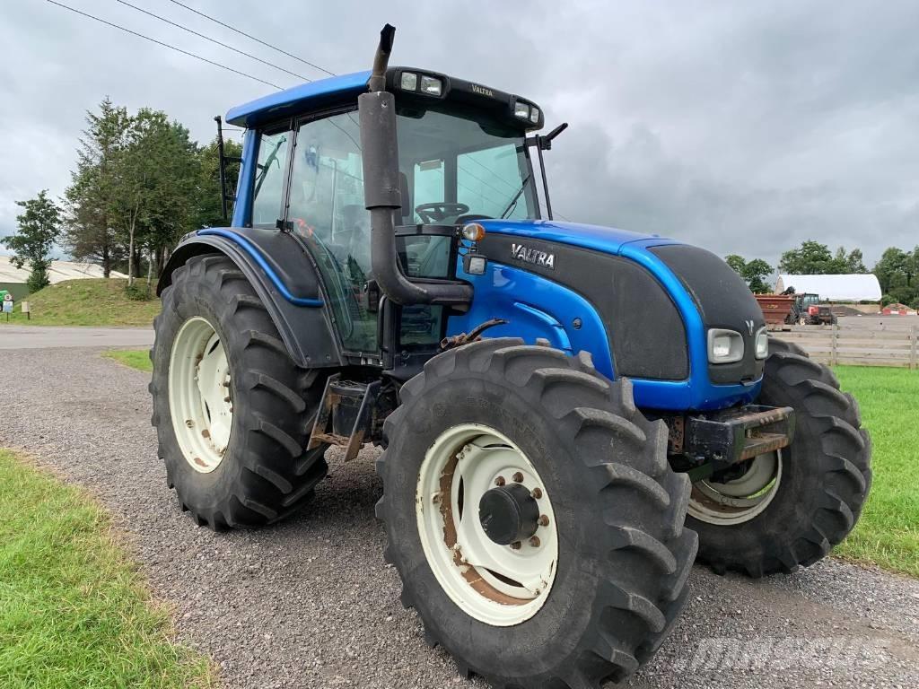 Valtra N141 Tractor Tractores forestales