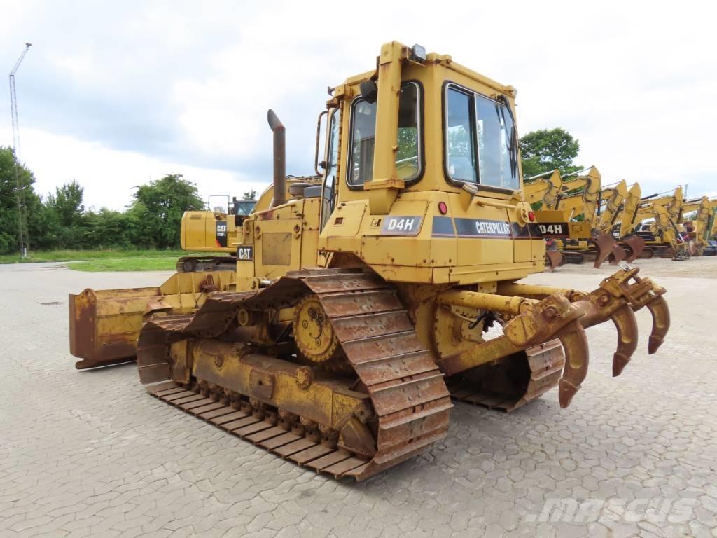 CAT D 4 H Buldozer sobre oruga