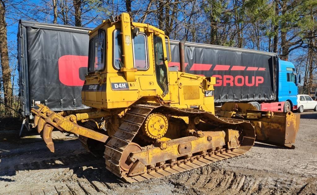 CAT D 4 H Buldozer sobre oruga