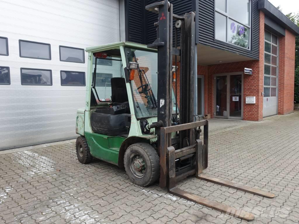 Mitsubishi FD 25 T Camiones diesel