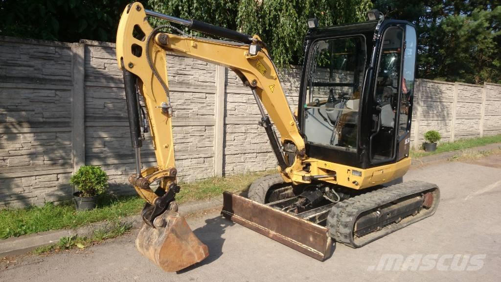 CAT 302.7 D Excavadoras 7t - 12t