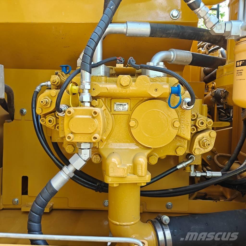 CAT 323D2L Excavadoras sobre orugas