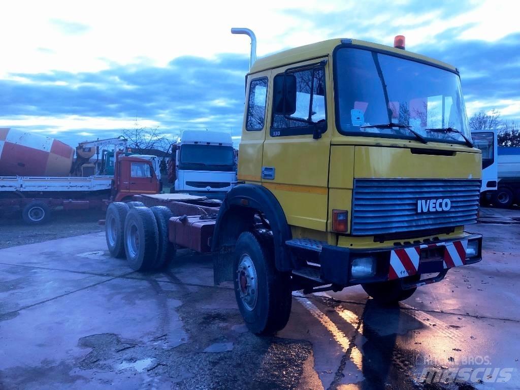 Iveco 330-26 Otros camiones