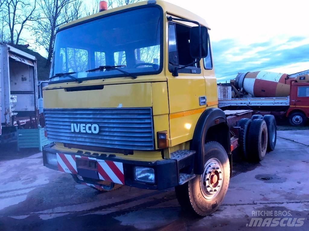 Iveco 330-26 Otros camiones