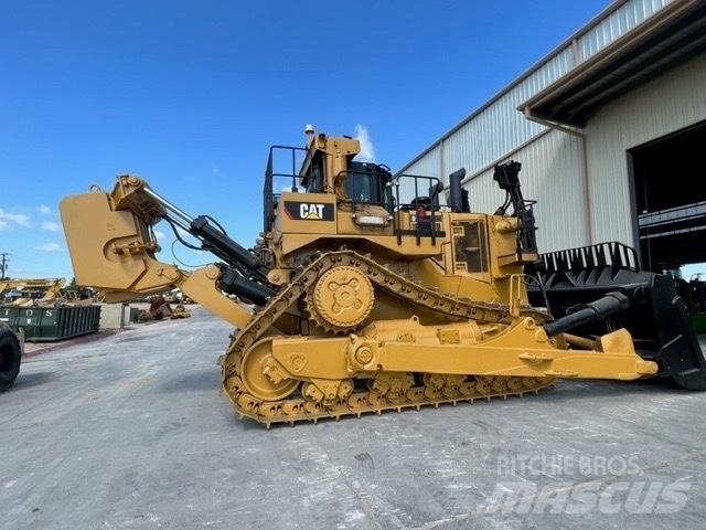 CAT D11T Buldozer sobre oruga