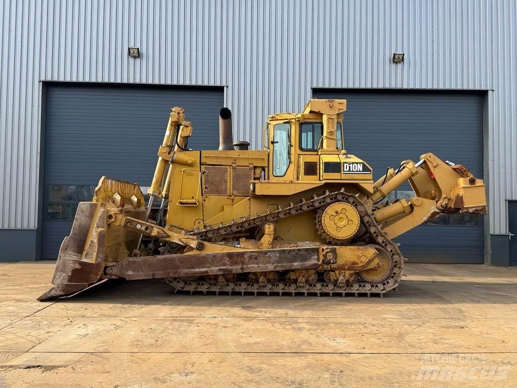 CAT D10N Buldozer sobre oruga