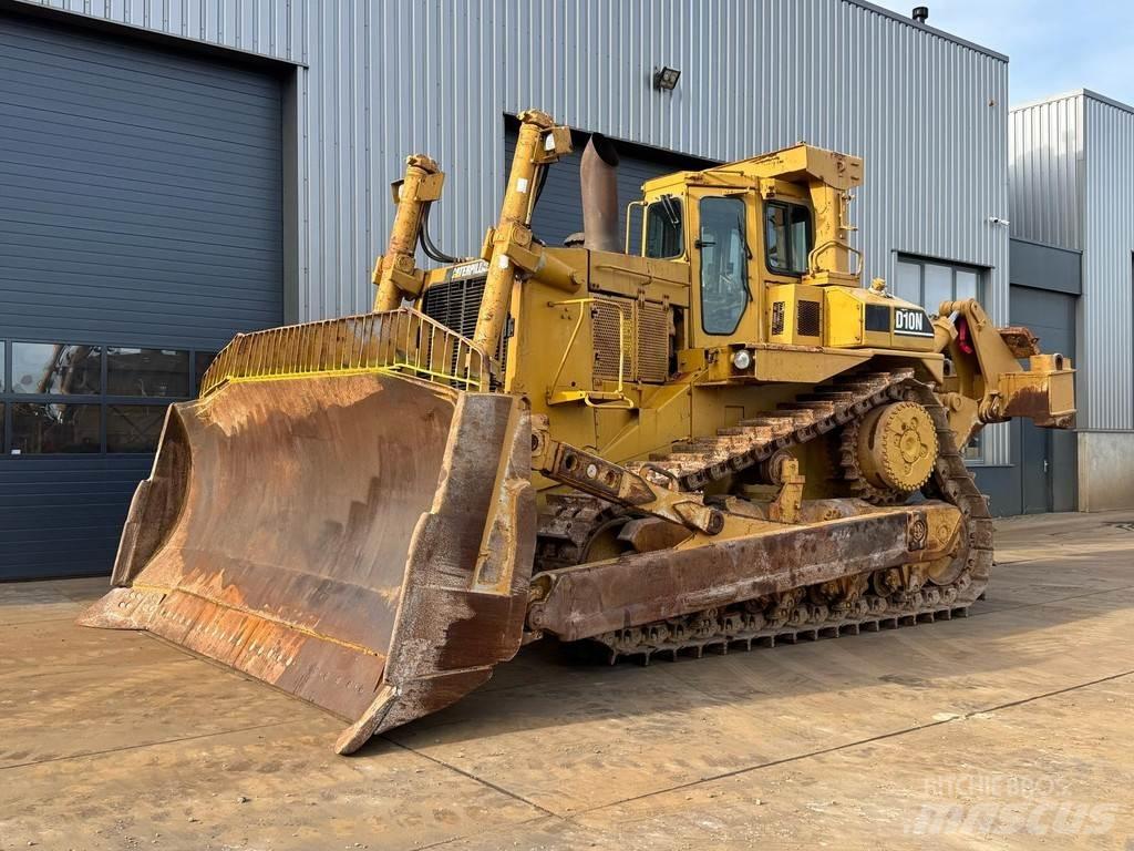 CAT D10N Buldozer sobre oruga