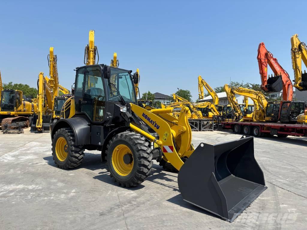 Komatsu WA 100 M-8 Minicargadoras
