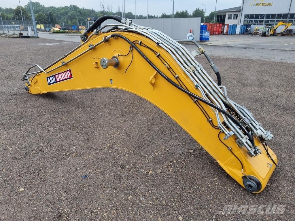 Liebherr R 906 ARM Plataformas y cucharones
