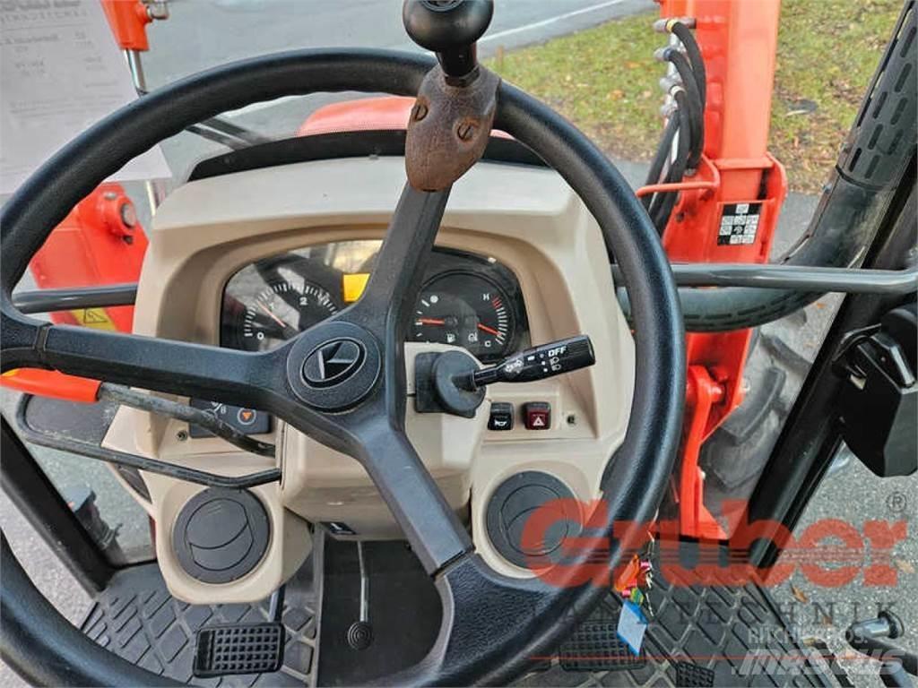 Kubota M6040 Tractores