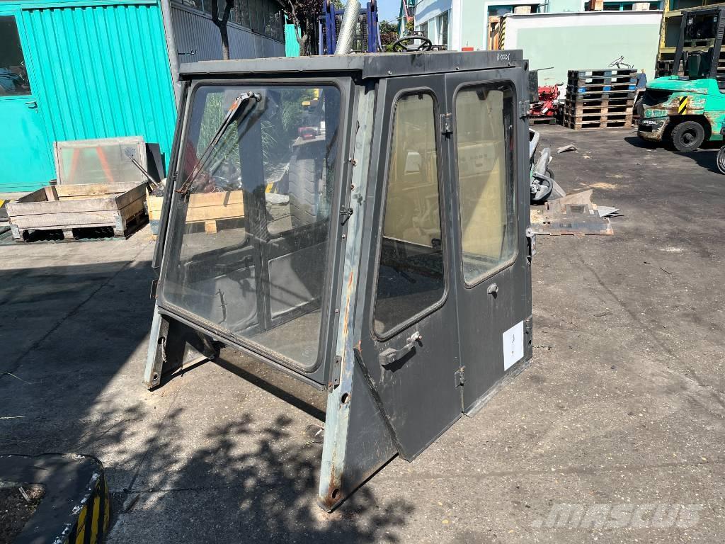Nissan CABIN W-1038 Cabina