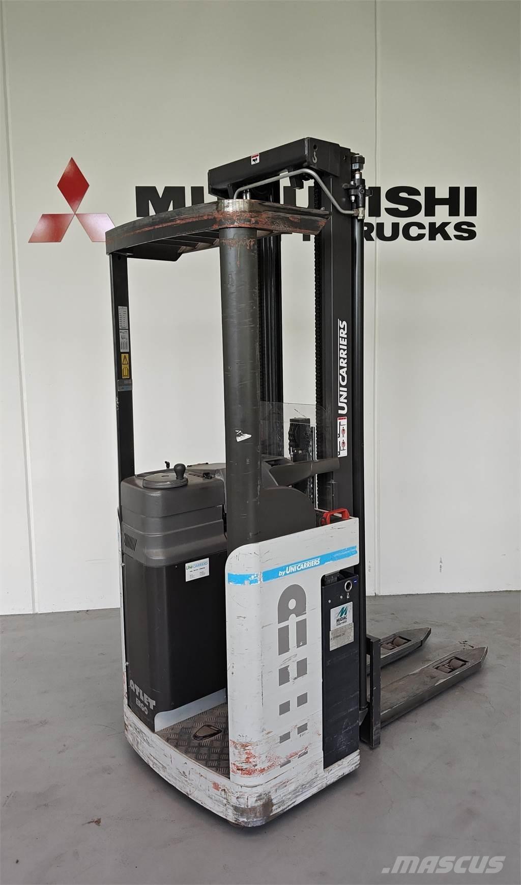 Atlet AJN/160SDT Montacargas con plataformas de baja elevación