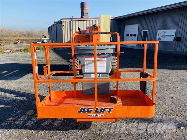 JLG 450 AJ II Plataformas con brazo de elevación manual