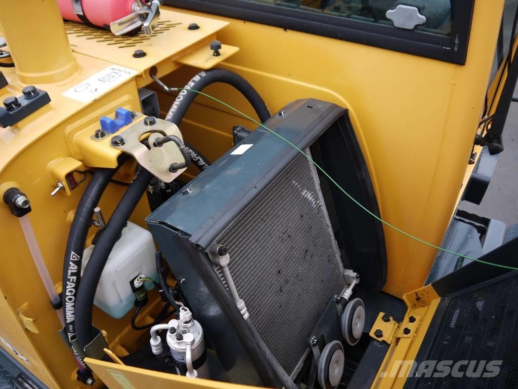 Hyundai R 55W-9A Excavadoras de ruedas