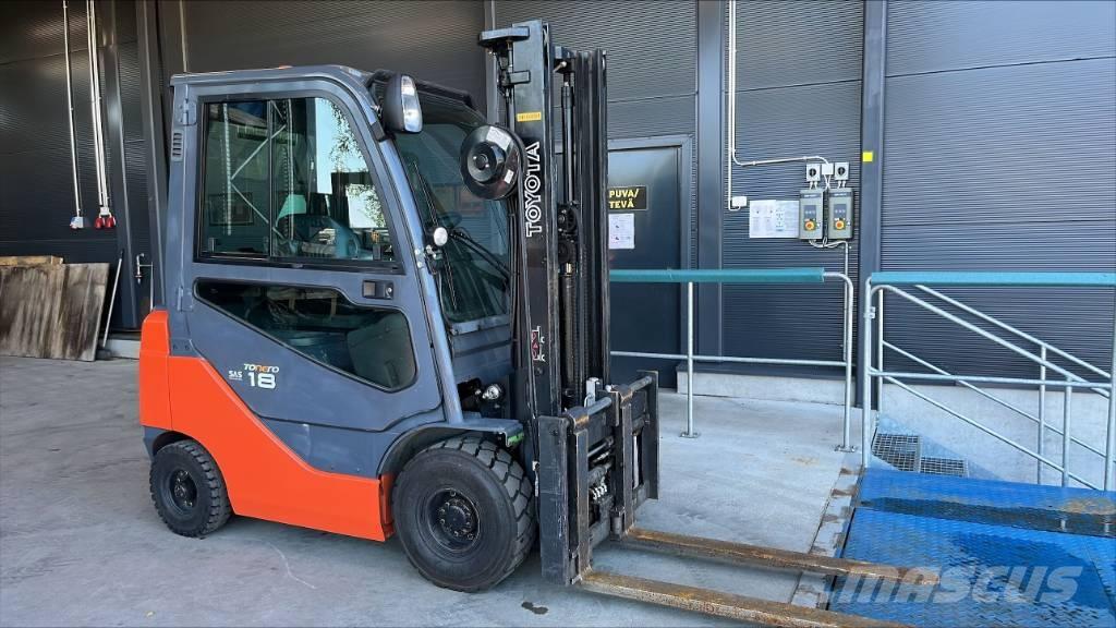 Toyota 02-8 FDF 18 Camiones diesel