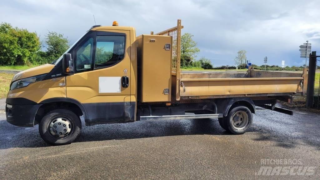 Iveco 35C 15 Caja abierta/laterales abatibles