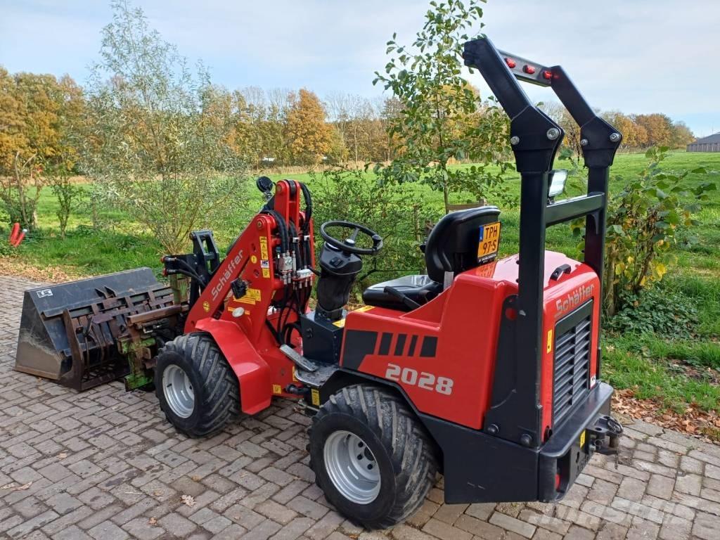 Schäffer 2028 Cargadoras multifunción