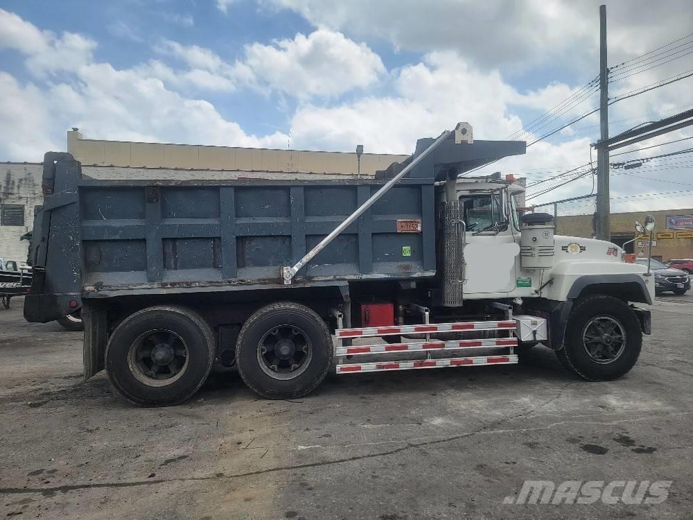 Mack RD 688 SX Bañeras basculantes usadas