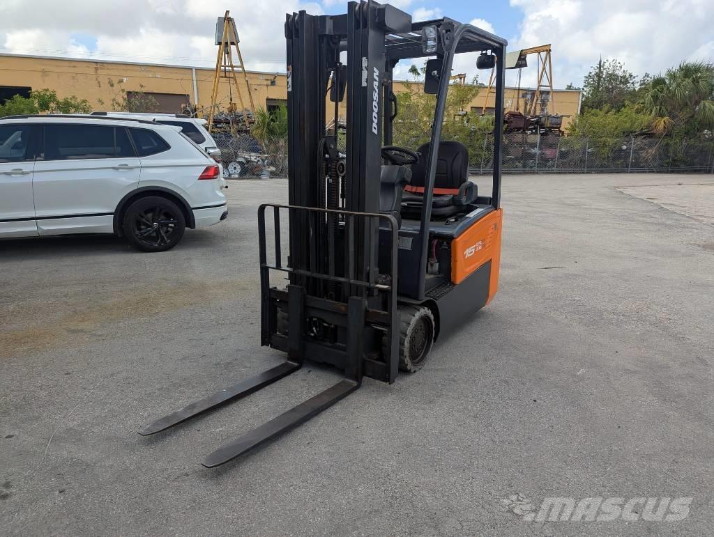 Doosan B 15 T-7 Carretillas de horquilla eléctrica