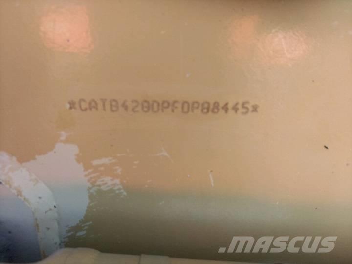CAT 420 D Retrocargadoras