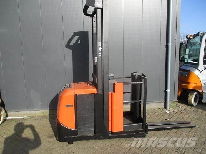 BT OME 100N OPTIO Montacargas recogepedidos de gran altura