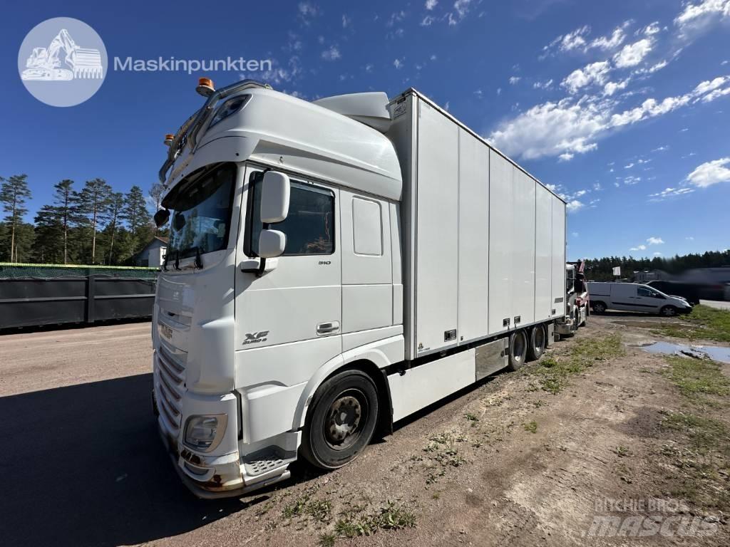 DAF XF 510 Camiones con caja de remolque