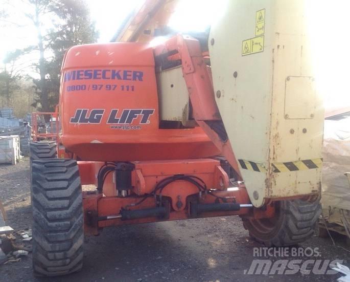 JLG 600 AJ Plataformas con brazo de elevación manual