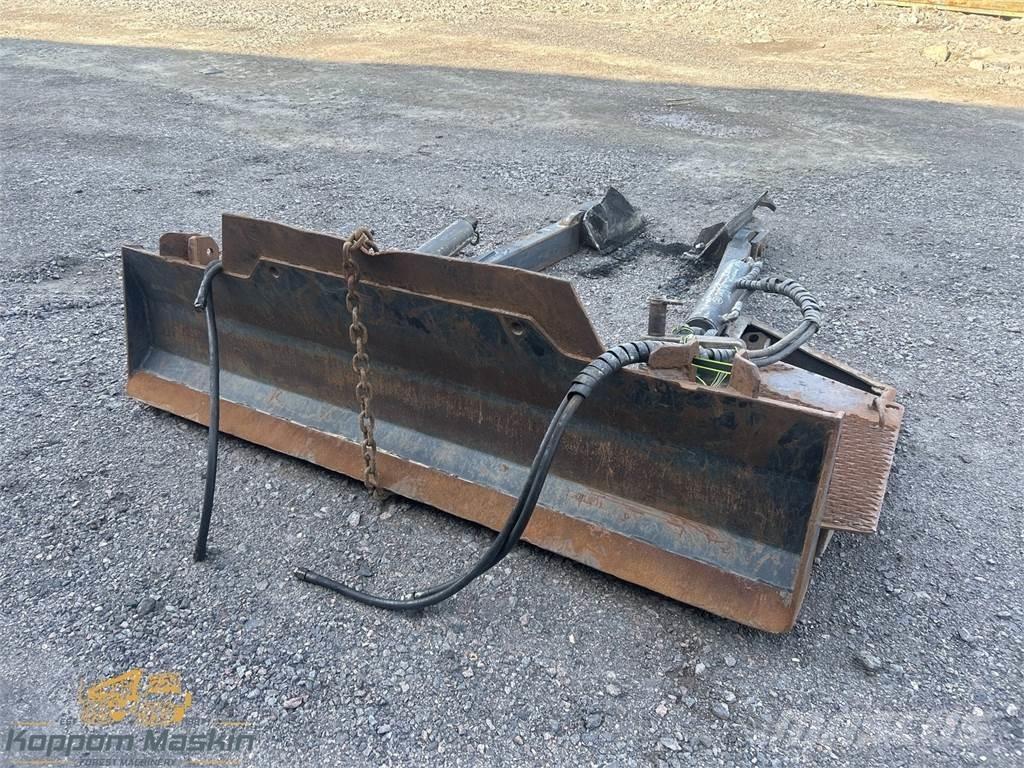 Valmet 890.3 Otros componentes