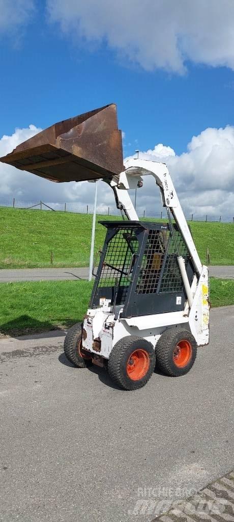 Bobcat 440 (bj1997) Minicargadoras