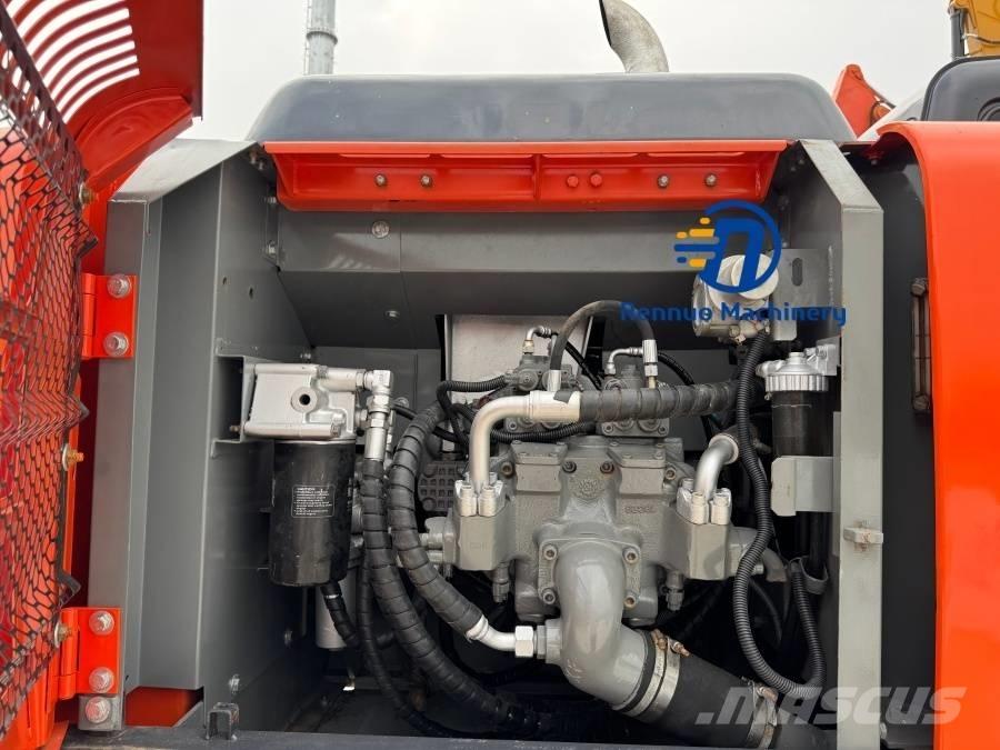 Hitachi ZX 240 Excavadoras sobre orugas