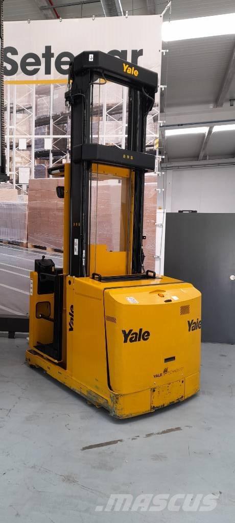 Yale M 010 S Montacargas recogepedidos de gran altura