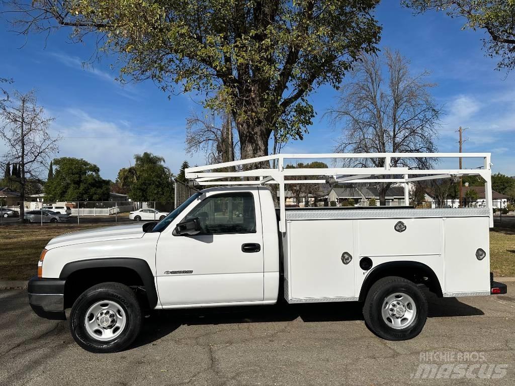 Chevrolet 2500 HD Caja abierta/laterales abatibles