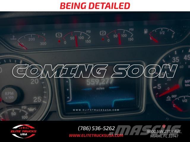 International LT Otros camiones