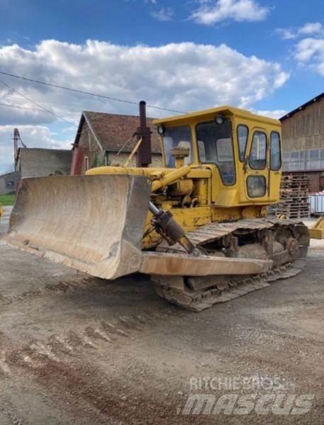 CAT D6C Buldozer sobre oruga