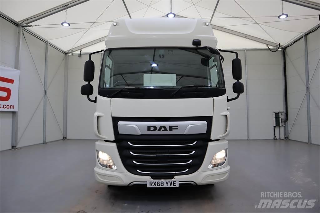 DAF CF450 Camiones tractor