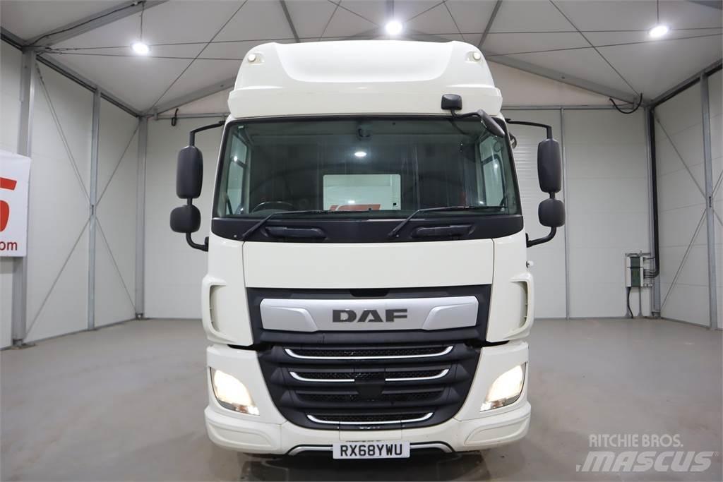 DAF CF450 Camiones tractor