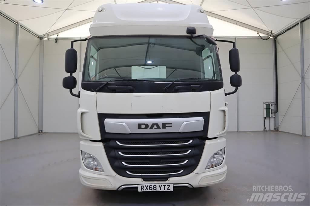 DAF CF450 Camiones tractor