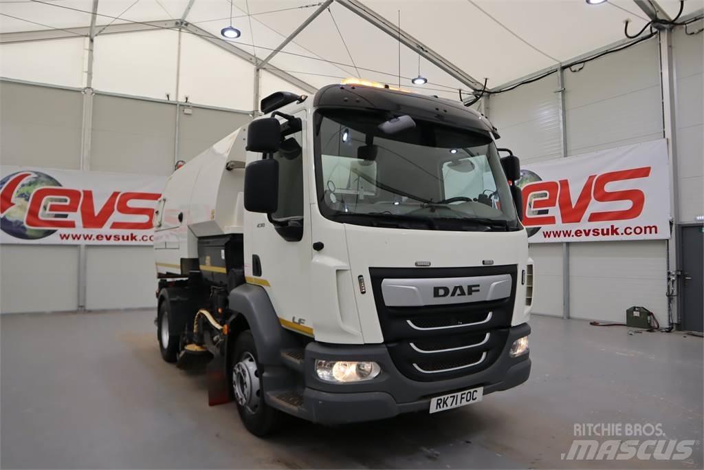 DAF LF230 Barredora fregadora combinada